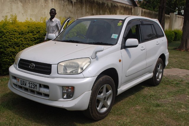 self drive Toyota Rav4 hire Kampala
